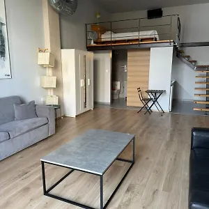 https://thess-rooms-georgiou-katechaki-13.hotelschalkidiki.net